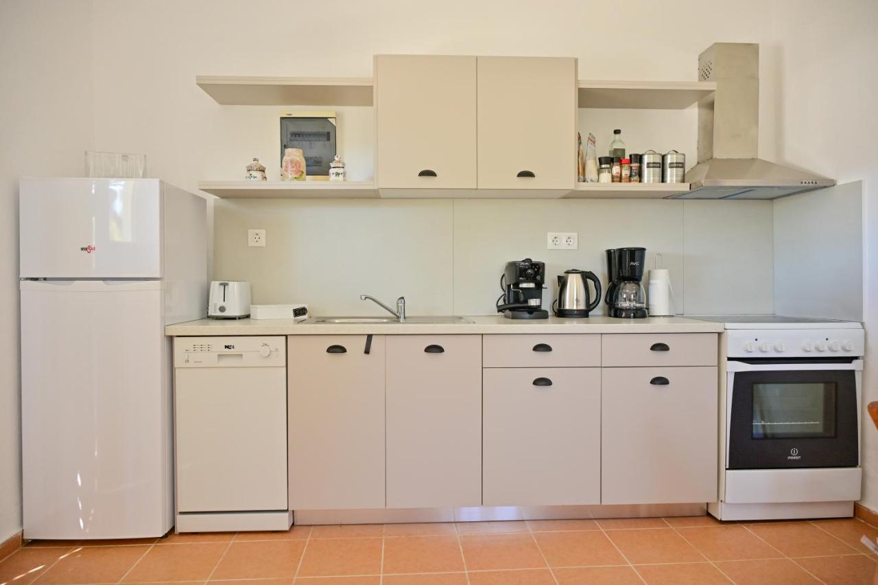 To Spiti Tou Papa Sto Vouno Guest House Kamilárion Eksteriør bilde